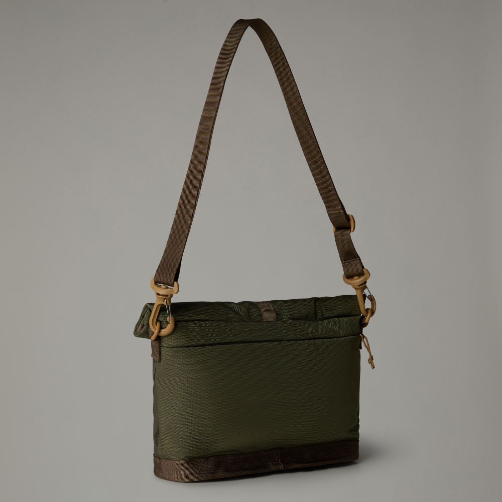 BASE CAMP SHOULDER BAG