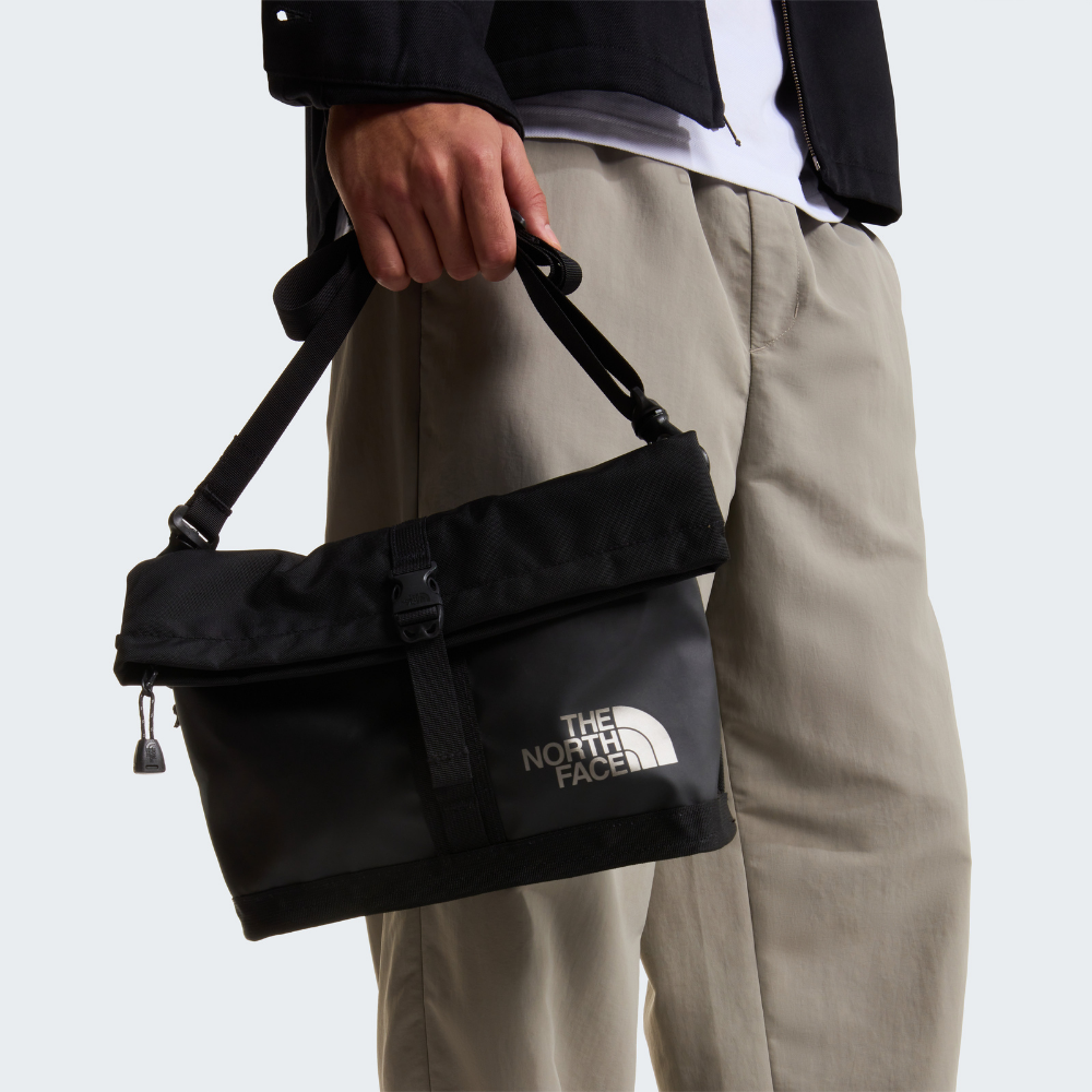 BASE CAMP SHOULDER BAG