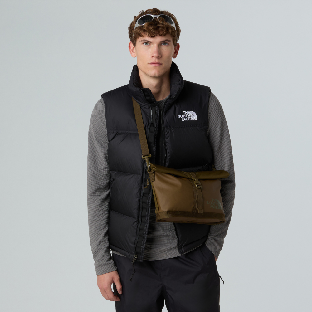 BASE CAMP SHOULDER BAG