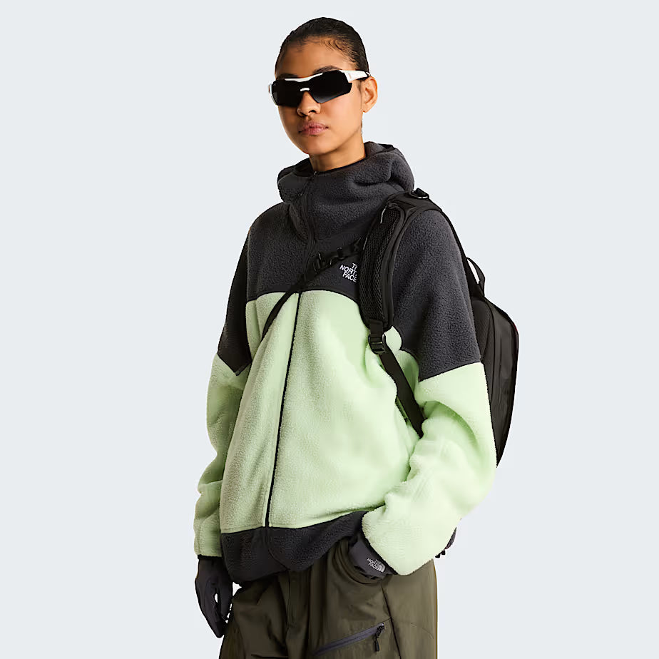 HOT SHOT SLING BAG