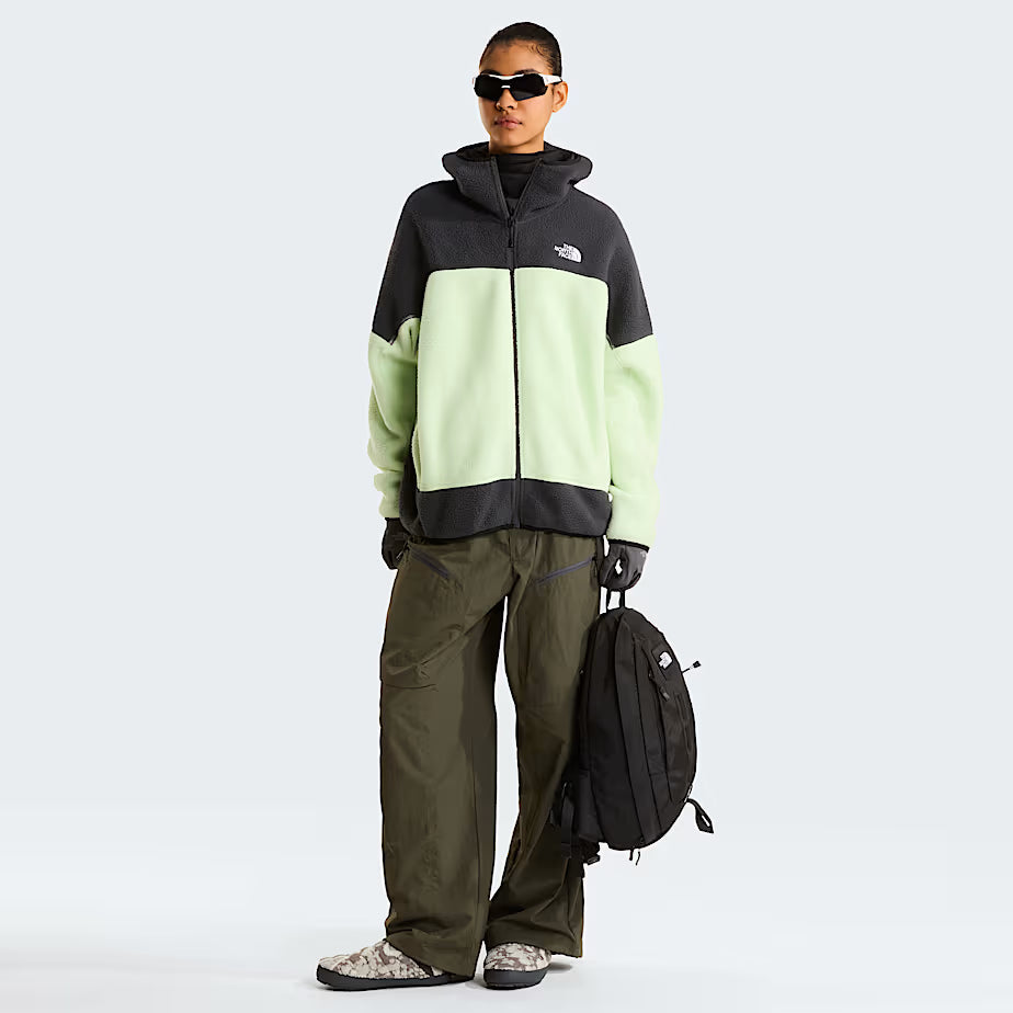 HOT SHOT SLING BAG